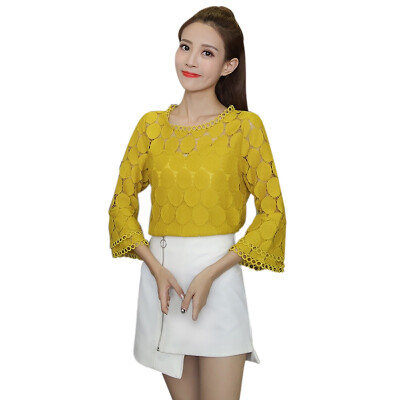 

2018 Spring Fashion Solid Lace Trim Palok dot Blouse Women Shirts Flare Sleeve O-neck Hollow Shirt Women Tops Lace Blouse