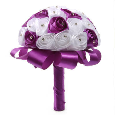 

White Artificial Foam Roses Hand Flowers Sweet Wedding Bouquet Bridal Flower with Lace&Pearl White Wedding Supplies