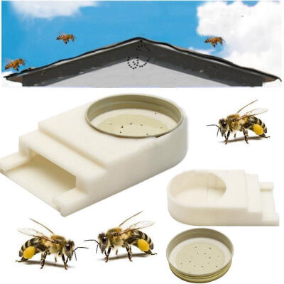 

Harvest Lane Honey Bee Keepers Plastic Beekeeping Beehive Entrance Feeder Tool