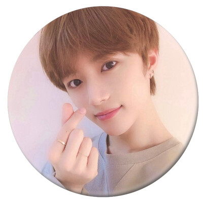 

Collection&Decorative Gifts for Fans Round Badge Tinplate Badge Korean New Idol Team of TXT Brooch