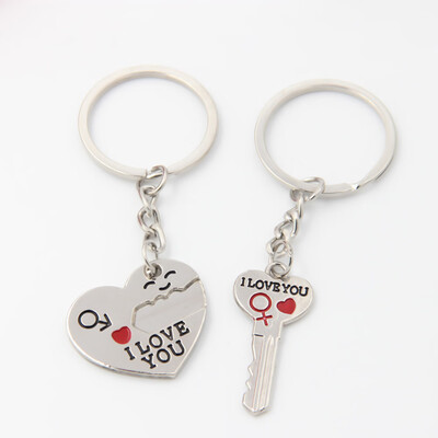 

Metal Couple Keychain Heart-shaped Smiley Key Chain Pendant Commemorative Gift
