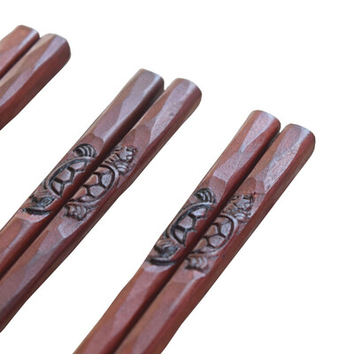

1 Pair Chopsticks Turtle Crane Carved Chopsticks Wooden Non-Slip Sticks Set Gift