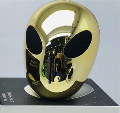 

Bluetooth Speaker Wireless ET Audio Mobile Phone Subwoofer Sound Multipurpose Portable Cool Robot Alien USBTF card FM Speakers