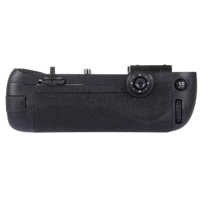 

PULUZ Vertical Camera Battery Grip for Nikon D7100 D7200 Digital SLR Camera