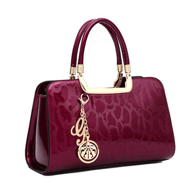 

Brand women patent leather handbags famous designer shouler tote bags high quality messenger bags ladies gold clutch bag large bag