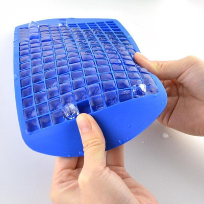 

160 pcs Lattice silicone ice 1cm small square Ice Cube