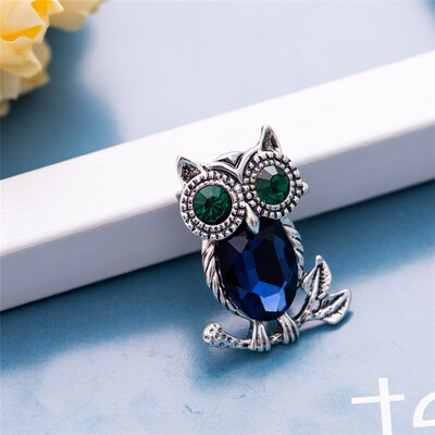 

Fashion Crystal Jewelry Owl Brooch Pin For Women Animal Rhinestone Brooch Broches Hijab Scarf Collar Pins Women Buckles Corsage