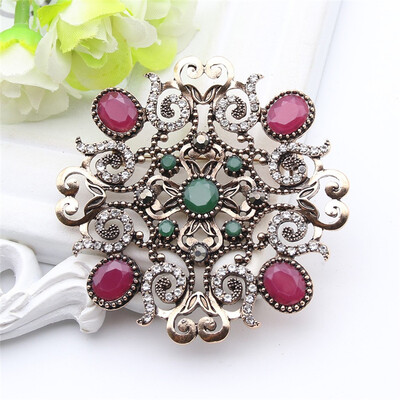 

Turkish Brooch Symmetric Arabesque Women Jewelry Antique Gold Color Broches Resin Brooches Ladies Hijab Scarf Pins Cap Badge