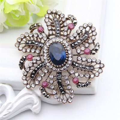 

Vintage Turkish Brooch For Women Antique Gold Color Hollow Round Flower Broches Brooches Ethnic Jewelry Ladies Hijab Lapel Pins