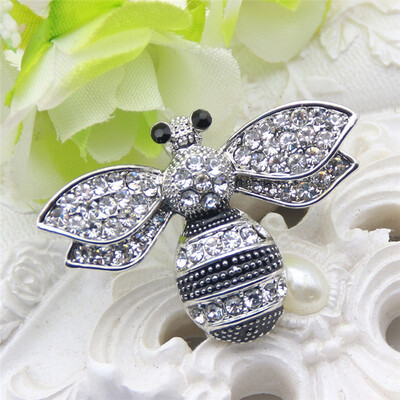 

Мода 2 цветных женщин Rhinestone Bee Brooch Animal Jewelry Pin Крыло Насекомые Броши Броши Дамские штыри отворотом Штыри Воротник