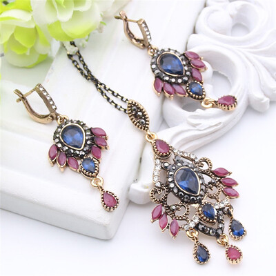 

Vintage Women Turkish Leaf Jewelry устанавливает античный золотой полый цветок горный хрусталь Принцесса крючок серьги падение оже