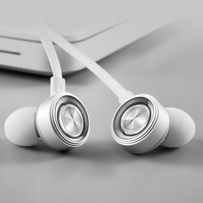 

Tang Mai F5 In-Ear Phone Headphones Computer Gaming Headphones With Michael Call Diamond Silver Android Version