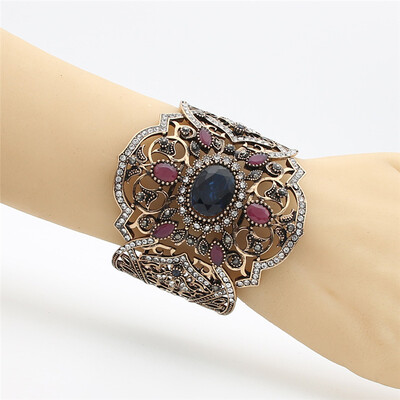 

Большой регулируемый размер Полый цветок Vintage Bangle Турецкая смоланая манжета Five Button Broadside Bracelet Antique Gold Colo