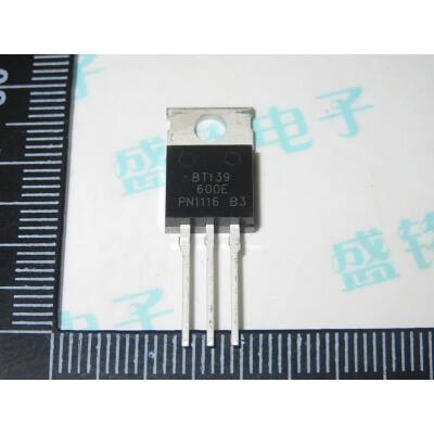 

100 PCS BT139-600E TO-220 BT139-600 BT139 Triacs logic level 600v 18A