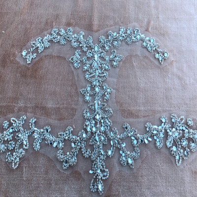 

ручной работы серебро шить на Rhinestones аппликация на сетке кристалл патчей отделка 55 * 36 см и 22 * ​​13 см