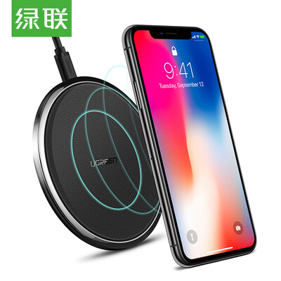

UGREEN wireless charger for iPhone 8X