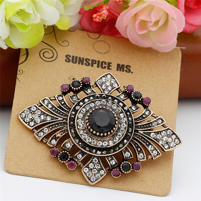 

Hot Vintage Turkish Women Flower Resin Antique Brooch Ethnic Retro Rhinestone Corsage Jewelry Indian Bohemia Hijab Lapel Pins