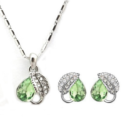 

Leaf Style Silver Plated Jewelry Set Necklace Earrings Crystal Women Fashion