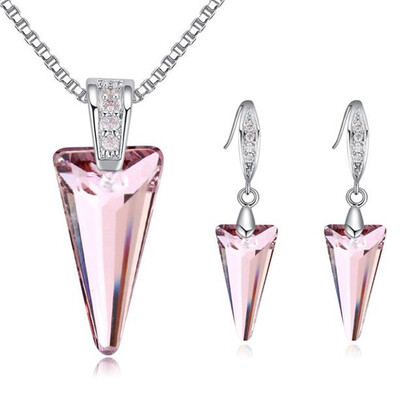 

Модные аксессуары Crystal Triangle Spike Pendant Ожерелья Пирсинг Серьги для женщин Свадебные наборы ювелирных изделий 25258