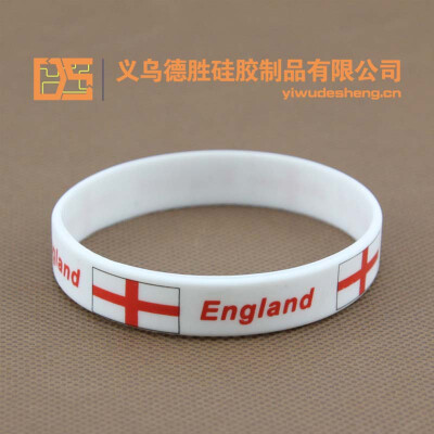

1pcs Sports Silicone Wristbands World Cup Flag Bracelet Souvenir Men Football Fans ID Elastic Basketball Wrist Strap 2018