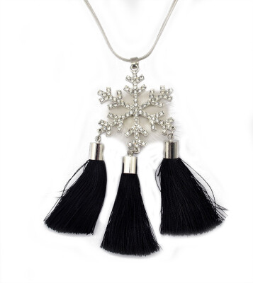 

Idealway Hot Sell Fashion Silver Long Necklaces Rhinestone Snow Flower Thread Tassel Pendant Sweater Necklace