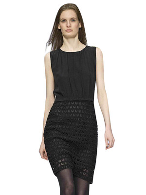 

Solid O-Neck Hollow Design Slim Sleeveless Dress