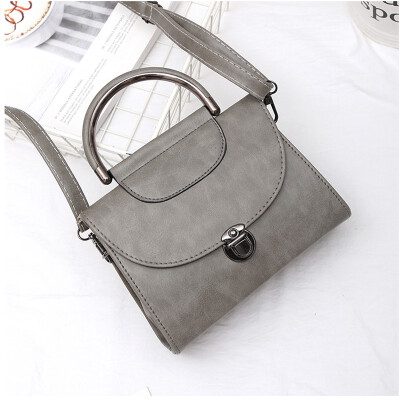 

Womens Bag 2018 New Hand-held Single Shoulder Bag Iron Clad Small Package Wholesale Bag