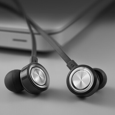 

Tang Mai F5 In-Ear Phone Headphones Computer Gaming Headphones With Michael Call Diamond Silver Android Version