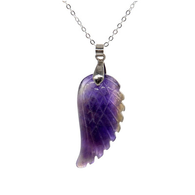 

Natural Crystal Pendant NecklaceBullet personality pendant necklaceHexagonal PendantSweater Crystal Necklace