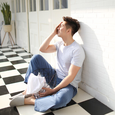 

Haizhining 18031 Pajamas Mens Summer Thin Solid Color Foundation Short Sleeve Pants Home Service Set Hemp Gray Denim Blue 180 XXL