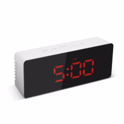 

Digital LED Mirror Clock USB & Battery Operated 12H24H °C°F Display Alarm Clock with Snooze Function Adjustable LED Luminance