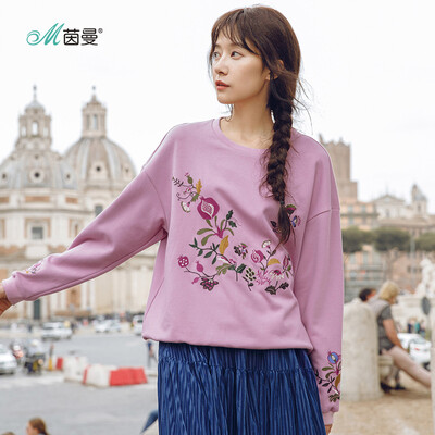 

INMAN 2018 autumn new round neck drop shoulder sleeves shrink hem embroidered wild sweater female 18830VP82231 shrimp powder