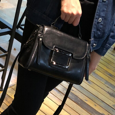 

2018 new leather handbags wholesale oil wax cowhide bag fashion wild handbag