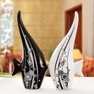 

2pcs modern minimalist home decorations black&white fish ornaments ceramic crafts wedding gifts
