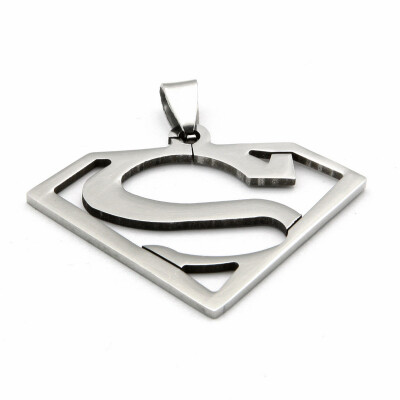 

Hpolw fashion jewelry boutique Superman Pendant - 23 inches Chain