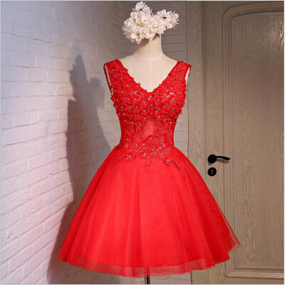 

Short Bridesmaid Dress 2018 V Neck Applique Lace Evening Dress Sexy A-line Bride Party Formal Dress Tulle Homecoming Dresses