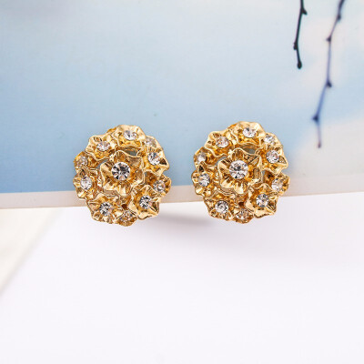 

2019 new luxury rose earrings with earrings plated with rose gold earrings&jewelry to a lovers gift clip earrings