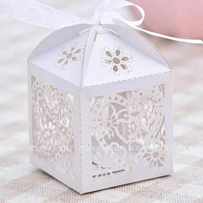 

New 50PCS Love Heart Laser Cut Candy Box Gift Boxes Ribbon Wedding Party Favor