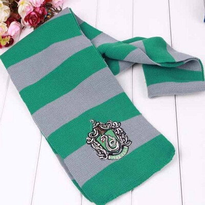 

Gryffindor Slytherin Raven Klauhechachach College Badge Scarf