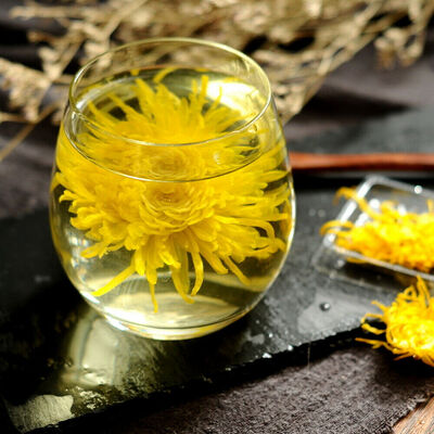 

Organic Large Golden Chrysanthemum Flower Blossom Cooling Healing Floral Tea
