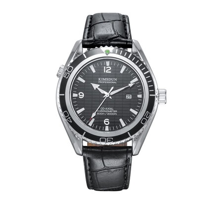 

KIMSDUN K - 812D Male Quartz Watch with Leather Band