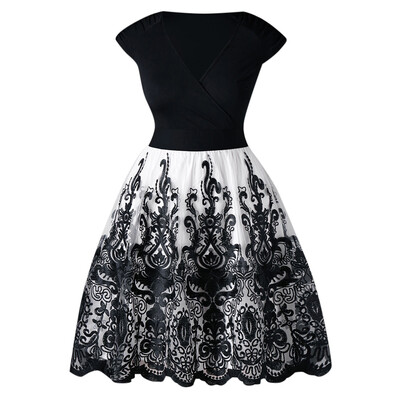 

Plus Size Overlap Neck Bandana Floral Dress
