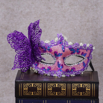 

Outdoor Masquerade Masks Party Decoration