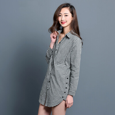 

KuoyiHouse 7006 shirt 2017 spring new plaid shirt female long-sleeved loose art long cotton shirt black&white