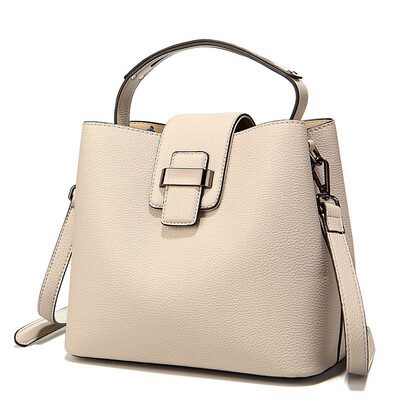 

Seven wolves SEPTWOLVES ladies handbag new buckle zipper shoulder bag fashion trend simple wild lady bag rice gray gray 2A5355081-03