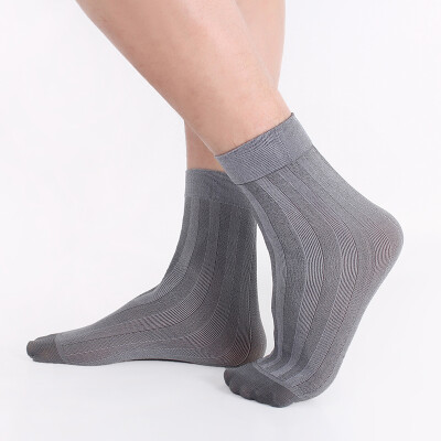 

Heng Yuan Xiang men&39s socks 5 pairs of stockings short short thin cool men socks on the socks stripes summer thin section shallow mouth socks C551755