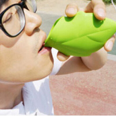 

MyMei New Creative Outdoor Essential Candy-colored Maple Leaf-shaped Silicone Leaf Cup