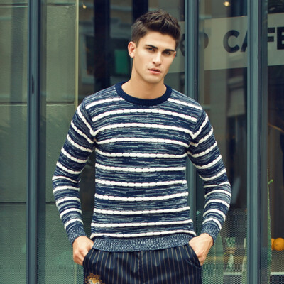 

Yi Shi fashion Slim color stripe round neck knitted sweater male Y452 navy blue 2XL