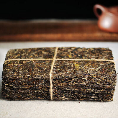 

Dr Puer Tea Yunnan Yiwu Mountian Puer Puerh Pu-erh Thin Tea Brick 2015 Raw 100g