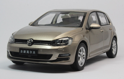 

118 scale VW Volkswagen Golf A7 deicast model car gold